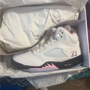 Jordan Women's White and Pink Sneakers